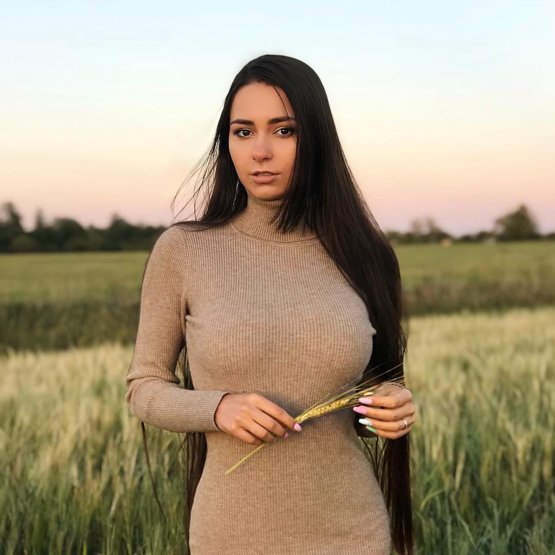 Helga Lovekaty Hot and Sexy Picture and Photo