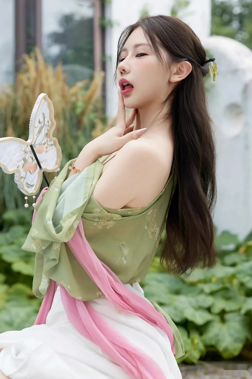 XiuRen No.10834 尹甜甜 XiuRen No.10834 尹甜甜