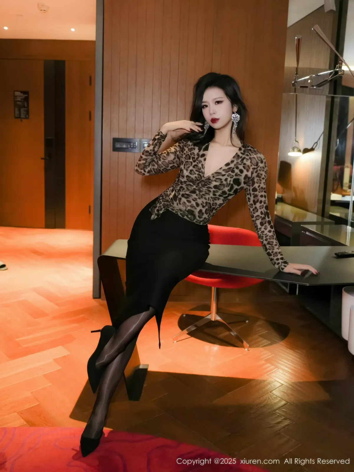 XiuRen No.10901 玫瑰我爱你 XiuRen No.10901 玫瑰我爱你