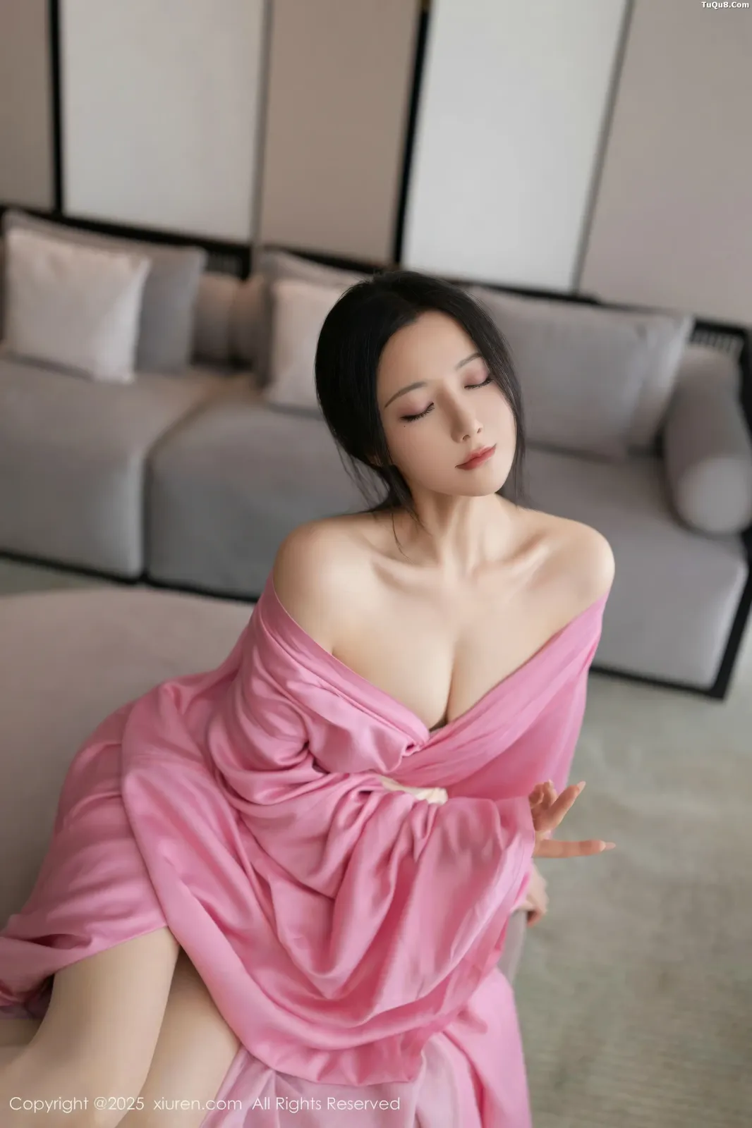 XiuRen No.11049 鱼子酱 XiuRen No.11049 鱼子酱