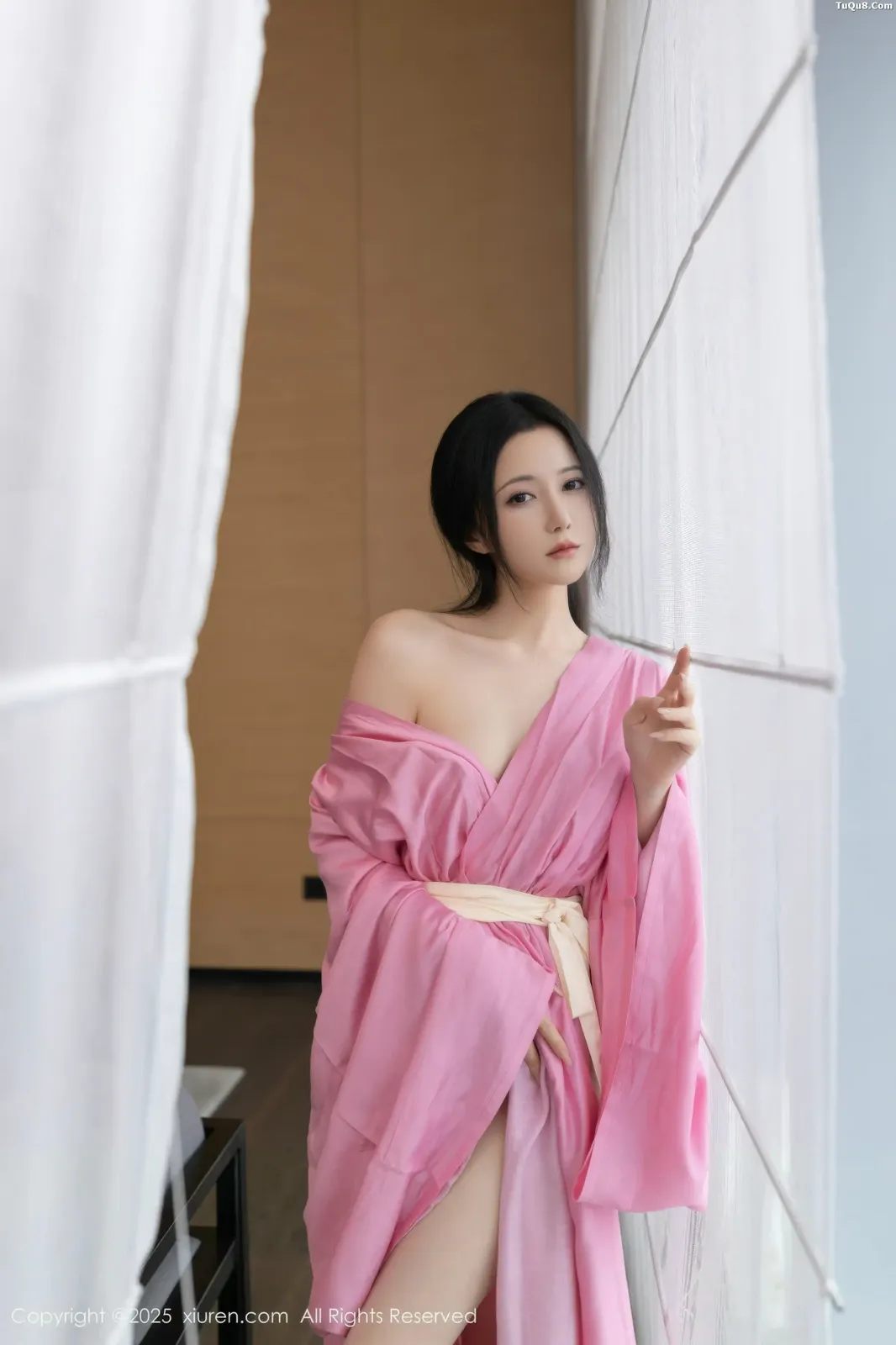 XiuRen No.11049 鱼子酱 XiuRen No.11049 鱼子酱