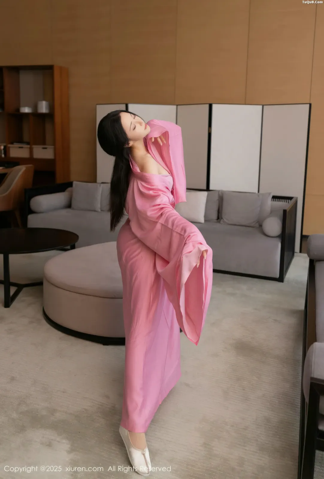 XiuRen No.11049 鱼子酱 XiuRen No.11049 鱼子酱