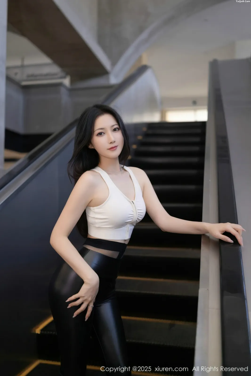 XiuRen No.11021 鱼子酱 XiuRen No.11021 鱼子酱