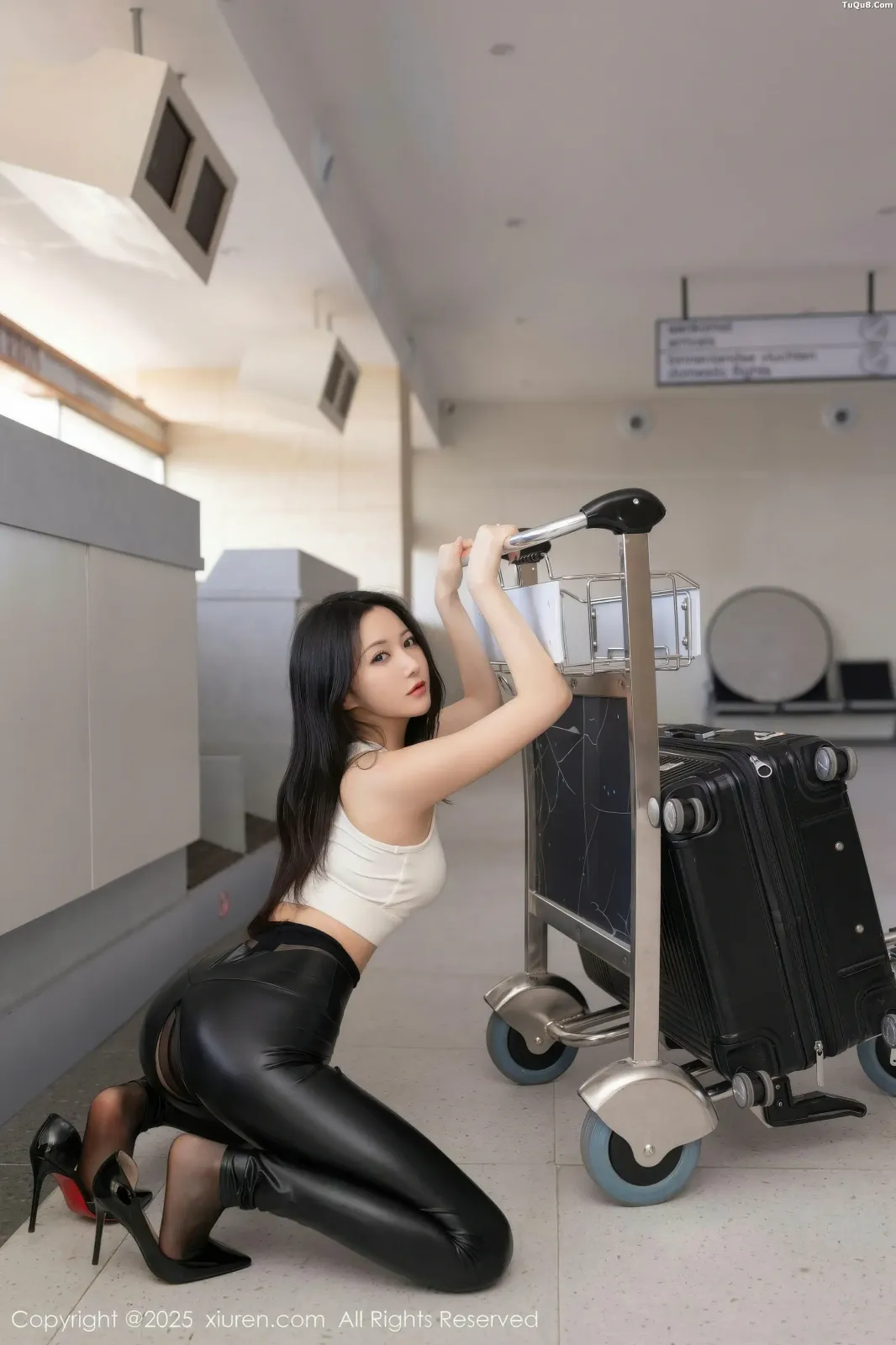 XiuRen No.11021 鱼子酱 XiuRen No.11021 鱼子酱