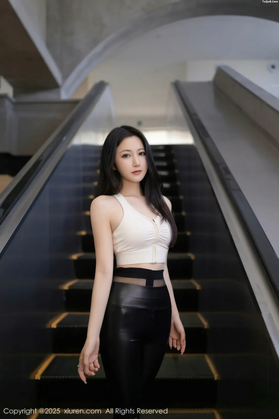 XiuRen No.11021 鱼子酱 XiuRen No.11021 鱼子酱