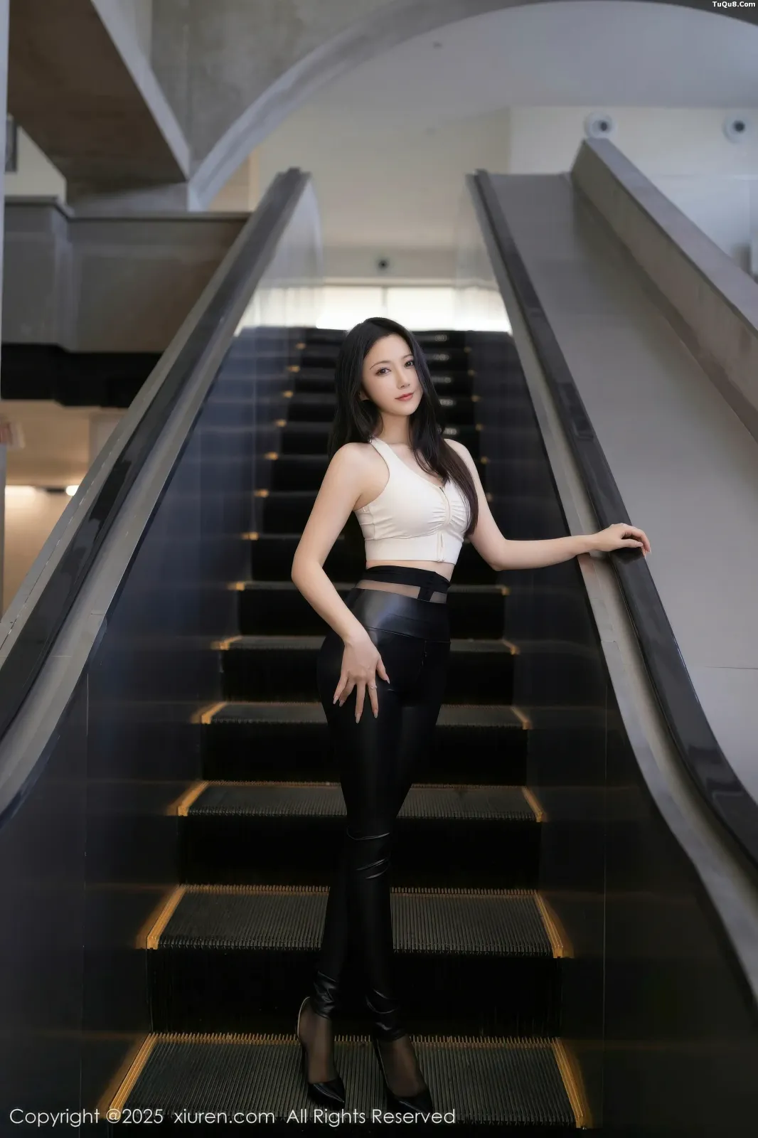 XiuRen No.11021 鱼子酱 XiuRen No.11021 鱼子酱