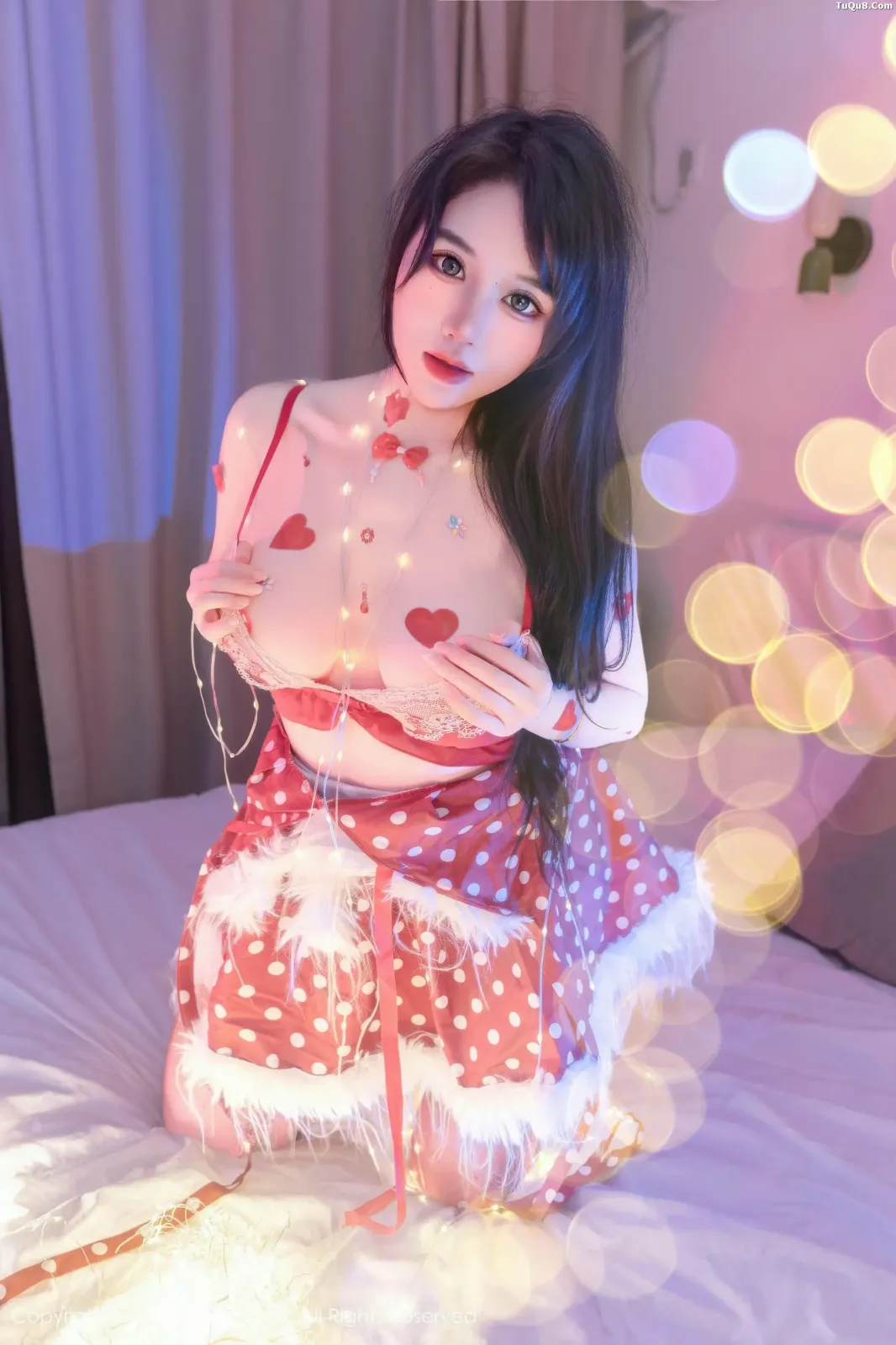 XiuRen No.11154 汐汐爱吃草莓 XiuRen No.11154 汐汐爱吃草莓