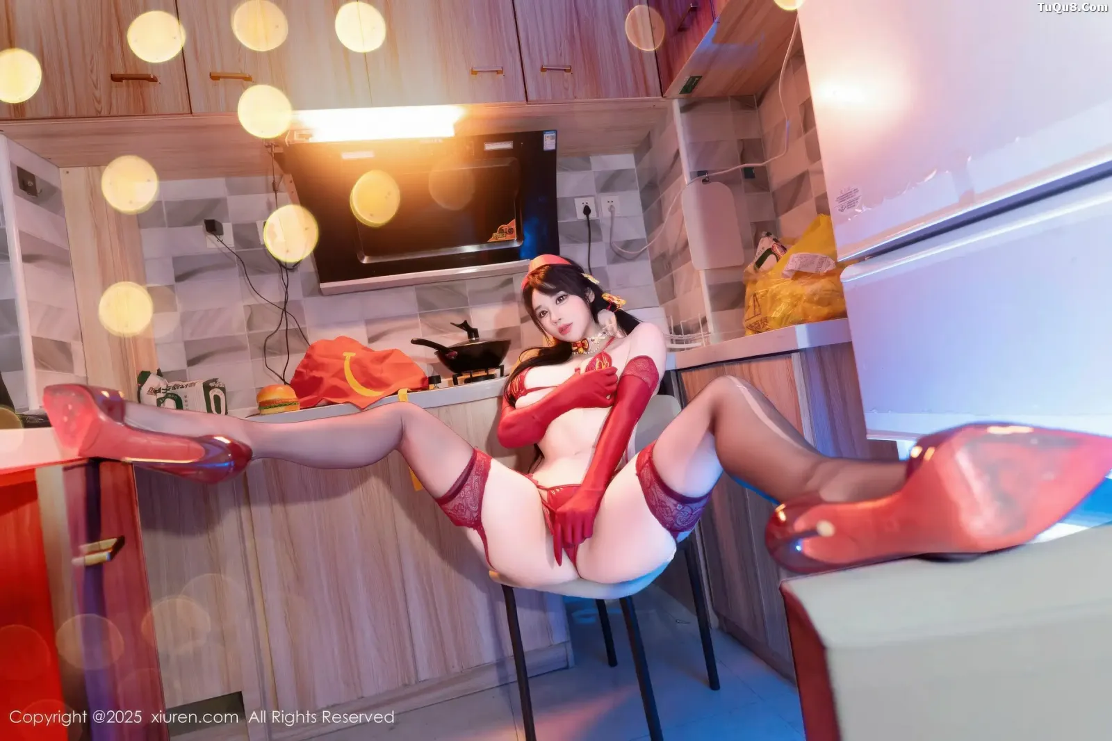 XiuRen No.11154 汐汐爱吃草莓 XiuRen No.11154 汐汐爱吃草莓