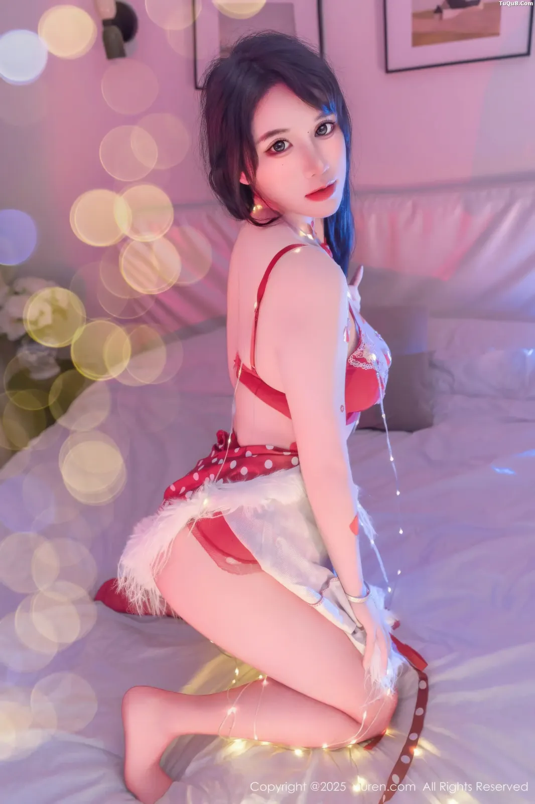 XiuRen No.11154 汐汐爱吃草莓 XiuRen No.11154 汐汐爱吃草莓