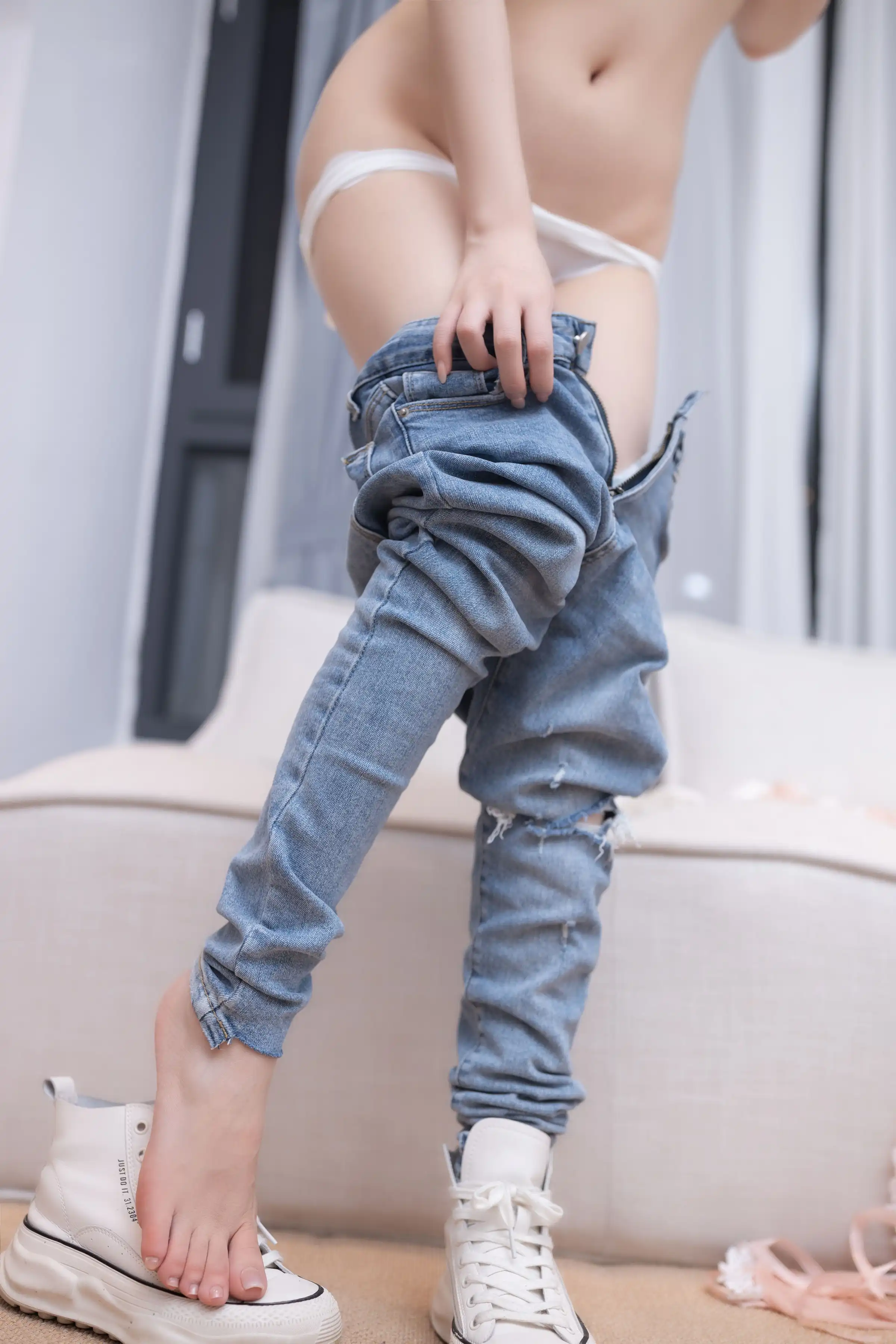 XiuRen Extra FW00122 鱼子酱 XiuRen Extra FW00122 鱼子酱