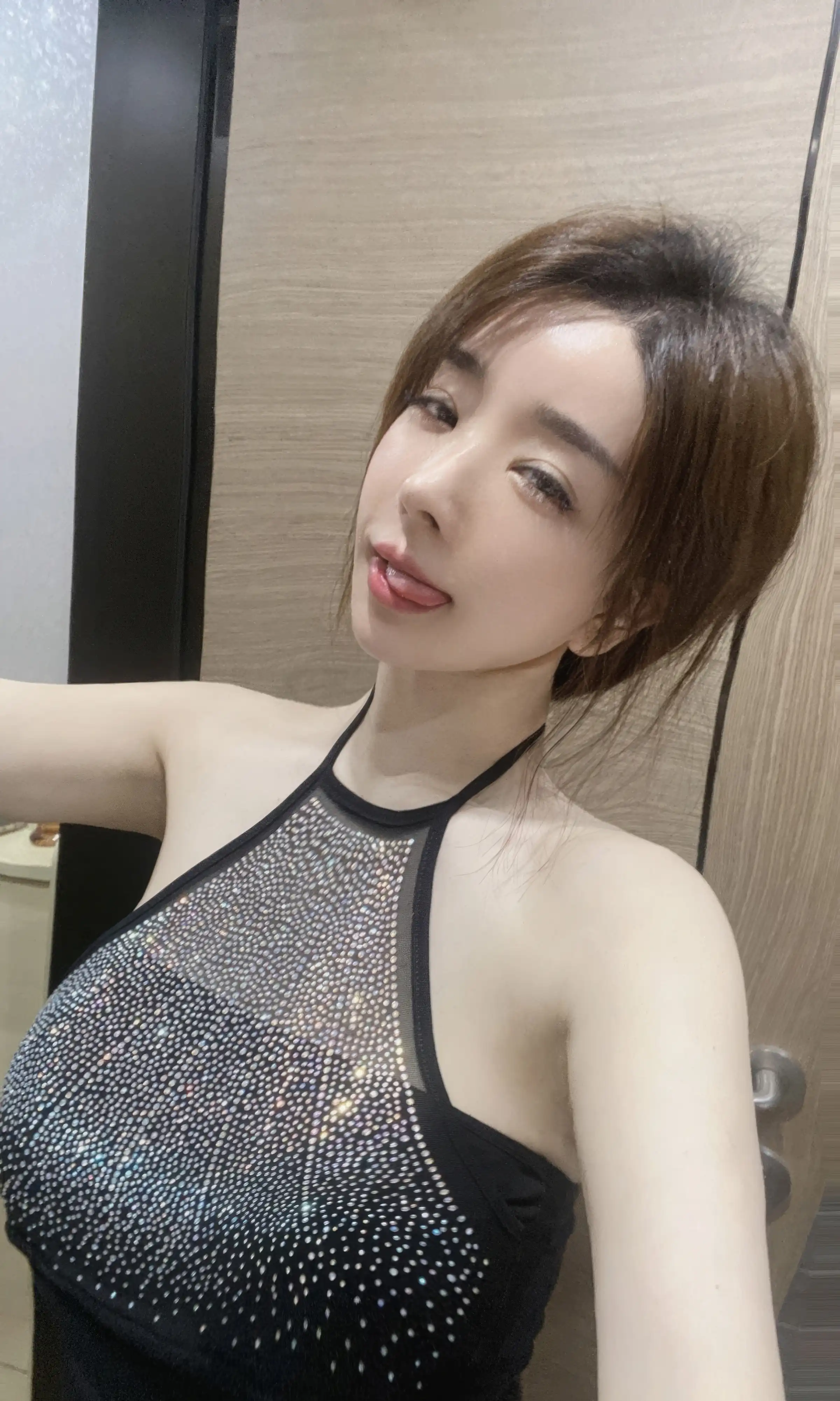XiuRen Extra FW0416 雨儿酱 XiuRen Extra FW0416 雨儿酱