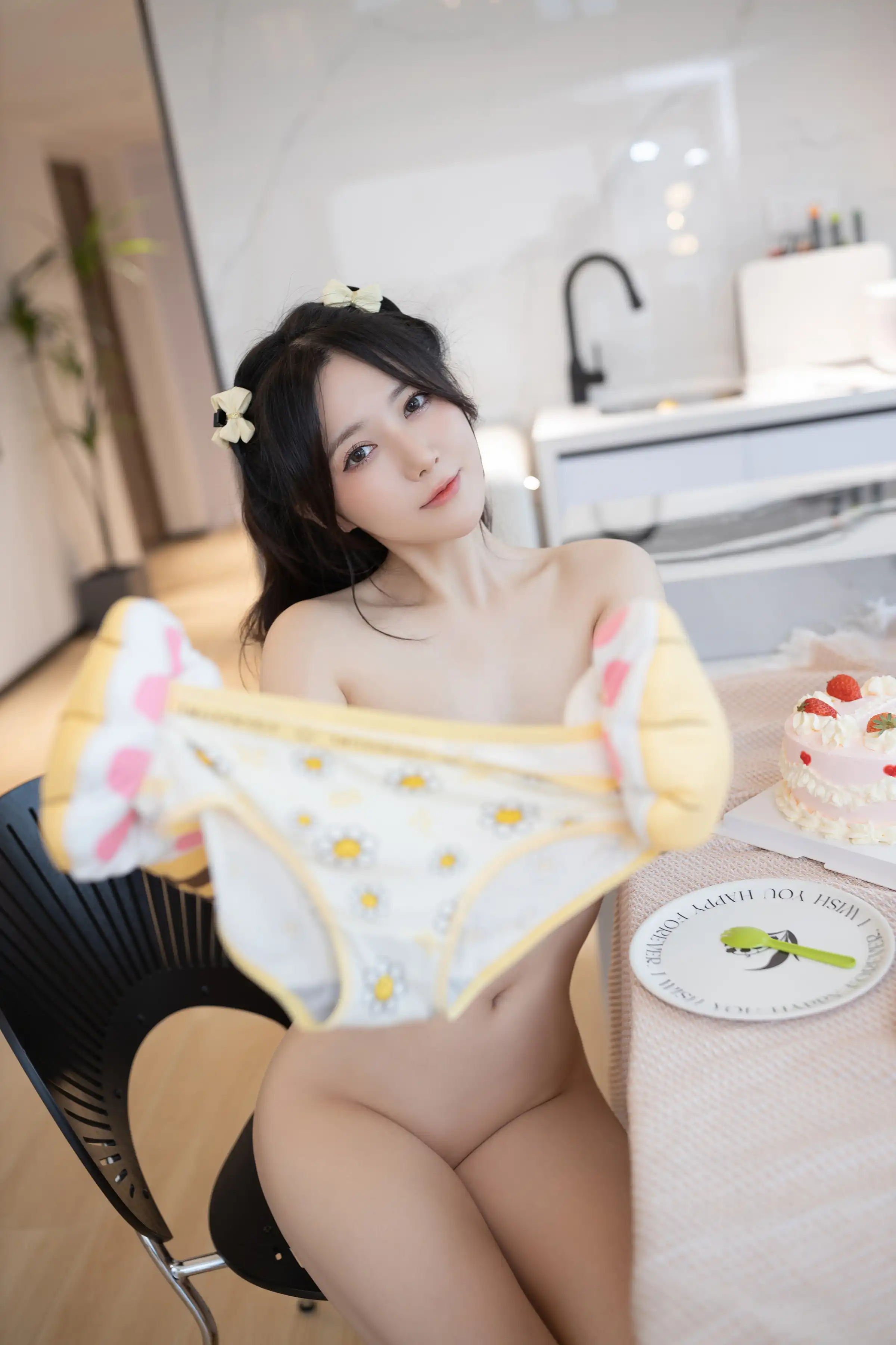 XiuRen Extra FW0330 鱼子酱 XiuRen Extra FW0330 鱼子酱