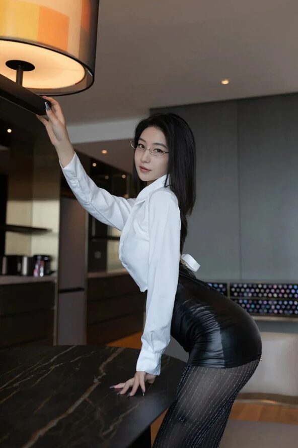 XiuRen Extra FW0511 熊小诺