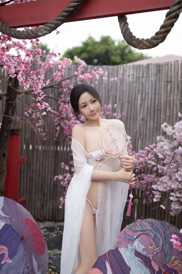 XiuRen Extra FW0643 鱼子酱