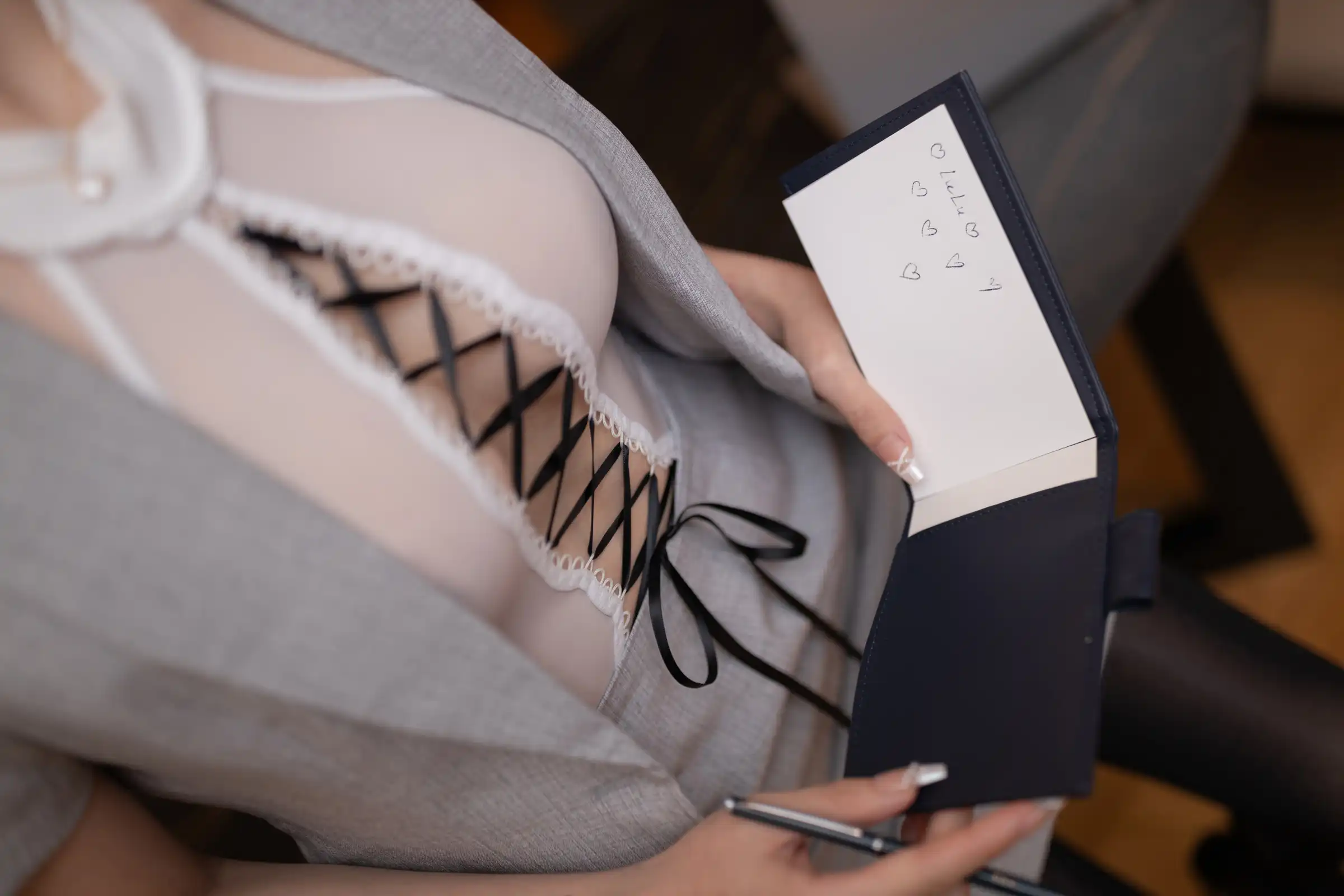 XiuRen Extra FW0713 鱼子酱 XiuRen Extra FW0713 鱼子酱